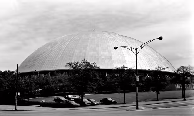 Pittsburgh Civic Arena, later known as Mellon Arena, May 2000.
