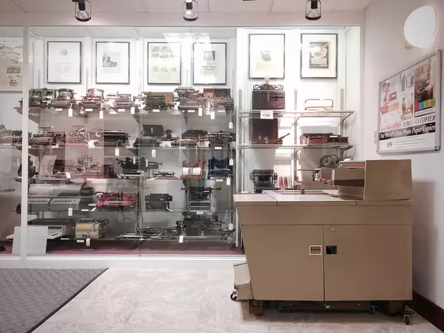 Xerox 914 plain-paper copier.
